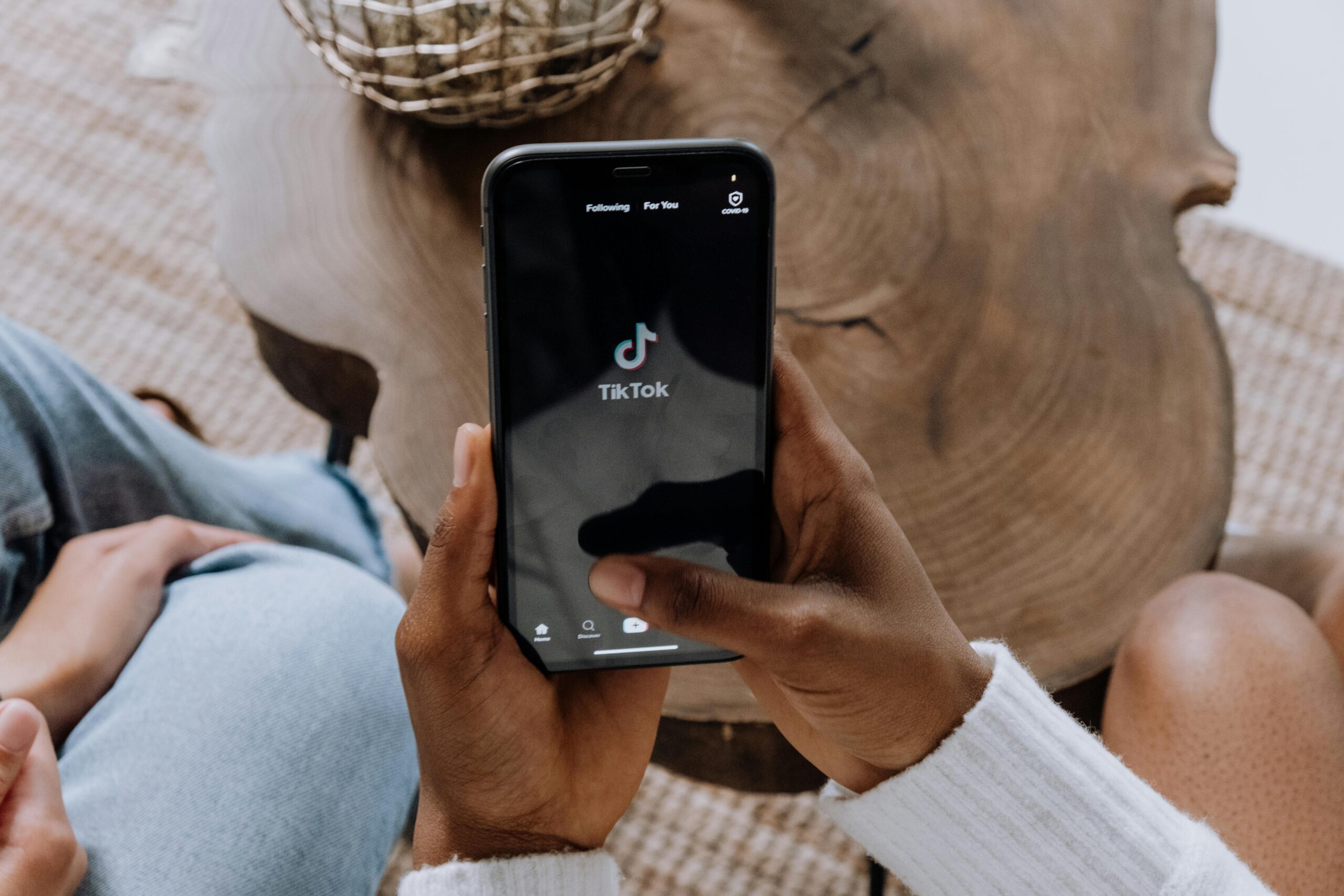Conta corporativa no TikTok